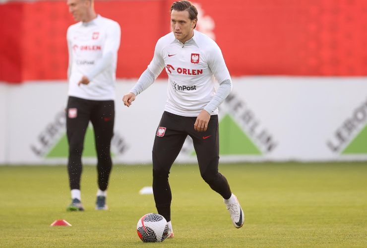 Piotr Zielinski con la Polonia