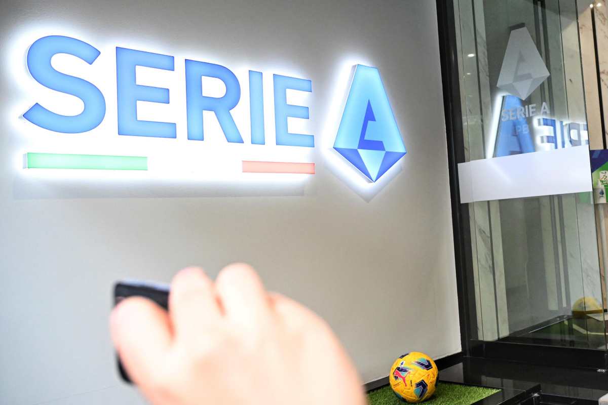 Serie A, stangata colossale: l'annuncio ufficiale spiazza i tifosi