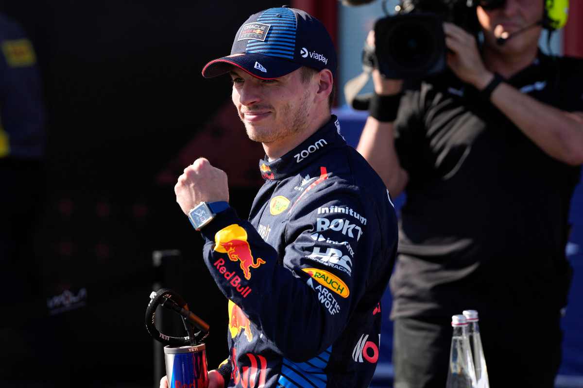 Al fianco di Verstappen: firma con la Red Bull