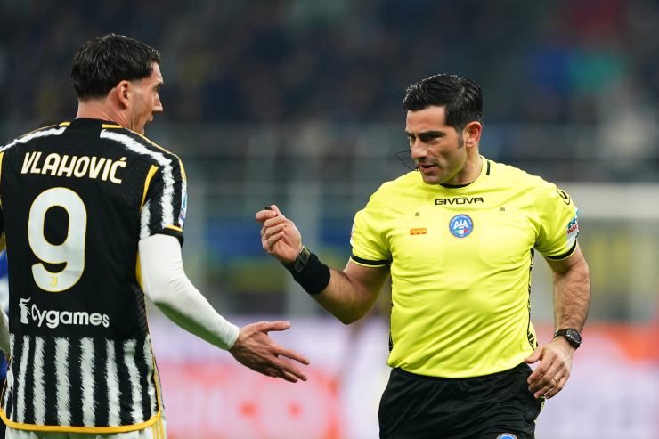 Coppe europee solo capitano parlare arbitro