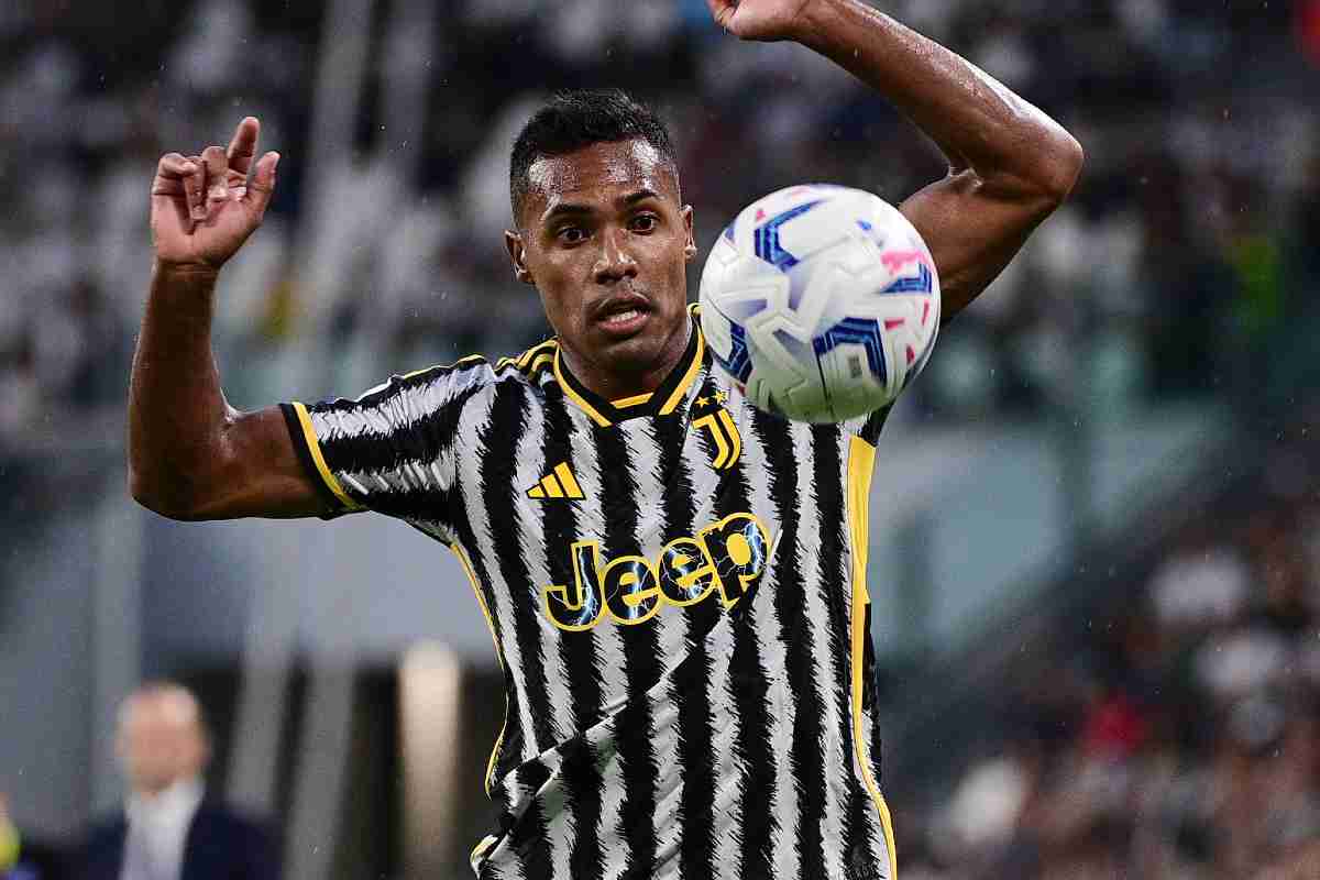 Alex Sandro fa il suo ritorno: tifosi spiazzati