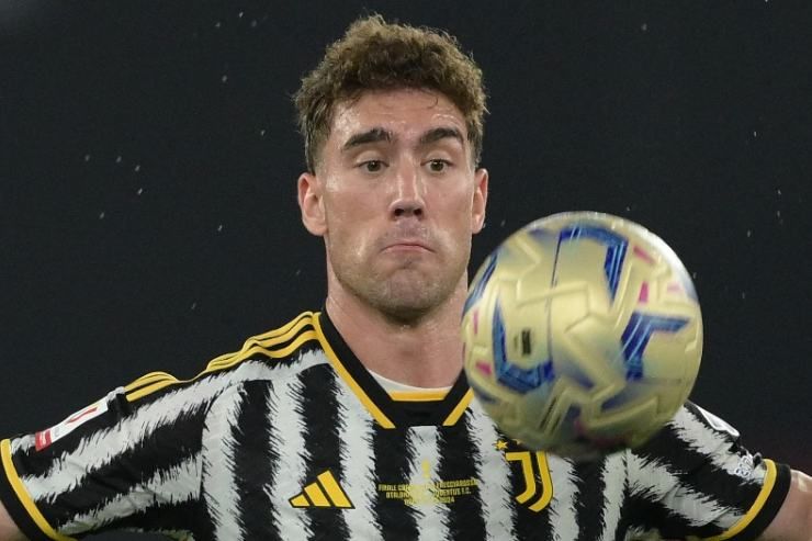 "Vlahovic non è da Juve": Oppini sentizia l'attacco bianconero