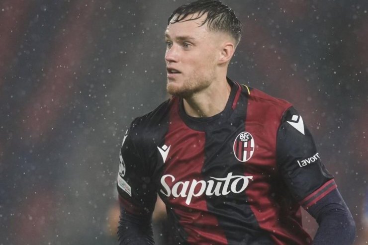 Liverpool in pressing su Sam Beukema: il difensore del Bologna nel mirino di diversi top club europei